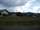 家の前は畑です。(他人地ですが、、)