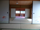 続き間を開け放しパーティできます。