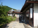 離れ